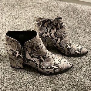 Seychelles snake print booties. Size 6.5